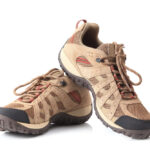 Turistické topánky a šnúrky: Sú lepšie ploché alebo guľaté?